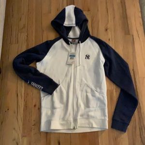 NY Yankees hoodie brand new Nike women’s M